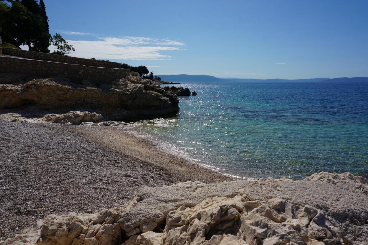 Studio Apartment Michelle - Intermezzo With Sea View Rabac Exterior foto