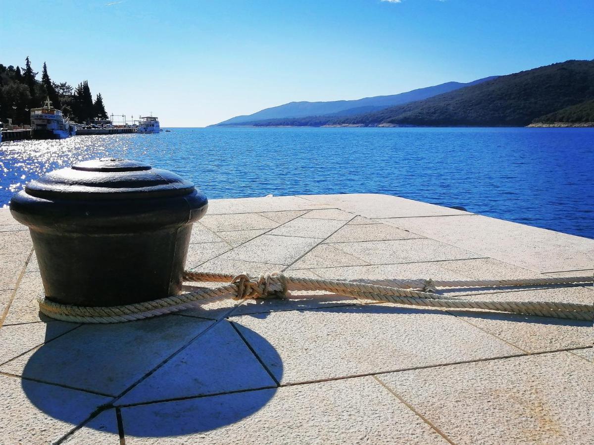 Studio Apartment Michelle - Intermezzo With Sea View Rabac Exterior foto