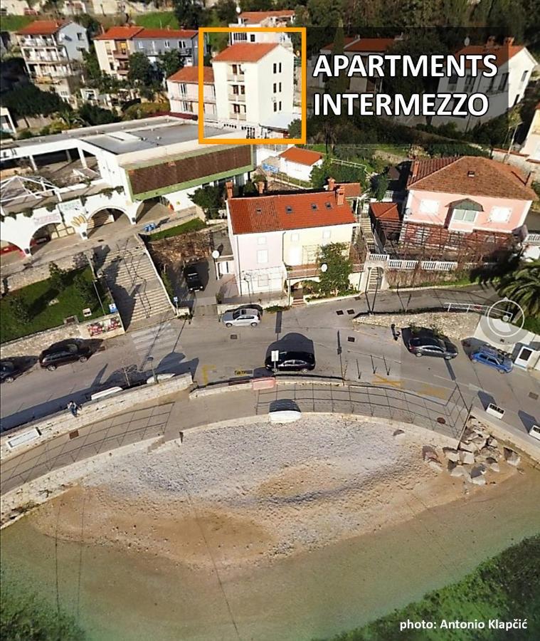 Studio Apartment Michelle - Intermezzo With Sea View Rabac Exterior foto